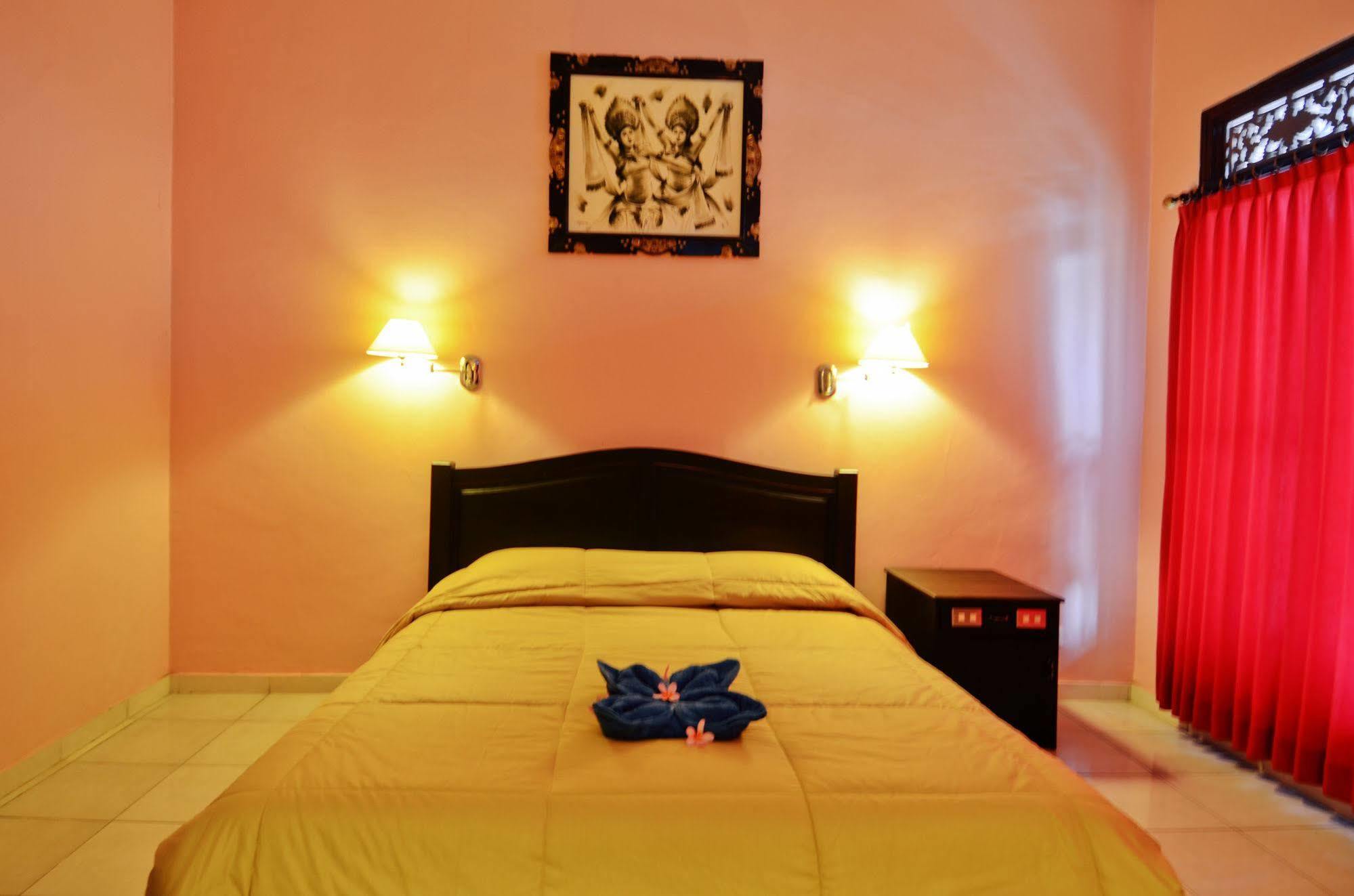 Pesona Beach Inn Kuta Lombok Exterior foto